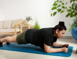 Latihan Strength Ringan Di Rumah Agar Tubuh Pemula Tetap Aman Efektif